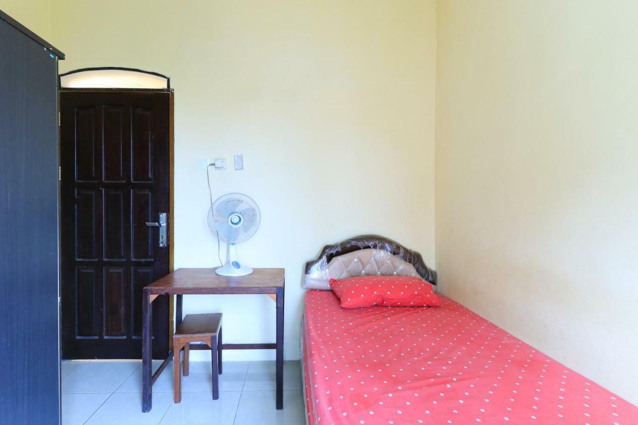 Sentosa76 Guest House Balikpapan  Kültér fotó
